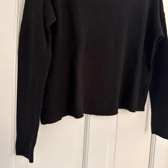 Eileen Fisher Black Cropped Merino Wool Sweater - Medium - Picture 4 of 12